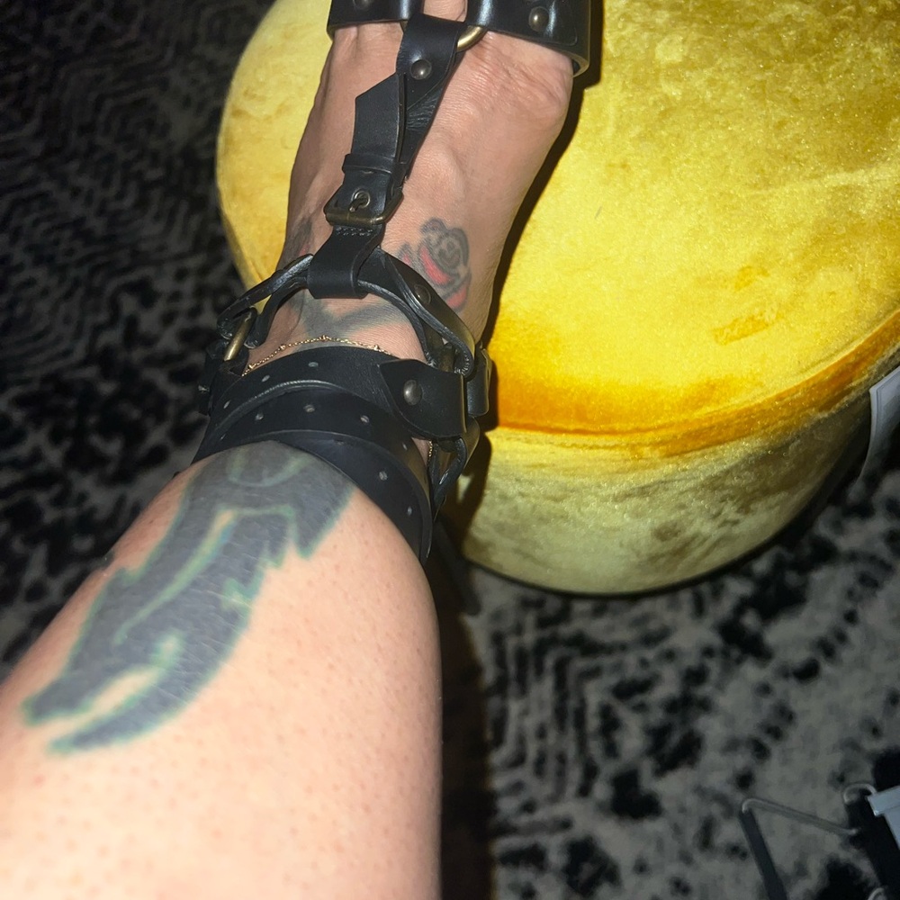 Giuseppe Zanotti Black Gladiator Sandals - Picture 2 of 6